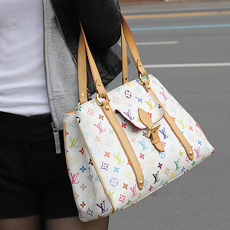 Louis Vuitton(���̺���) M40094 ���׷� ��Ƽ�÷� ȭ��Ʈ �������� MM ����� �̹���6 - ���̺��� �߰���ǰ