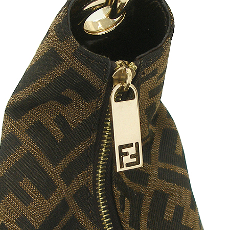 Fendi(���) 8BR631 FF �ΰ� �ڰ��� ��Ÿ ���� �ΰ� ü�� ����� �̹���4 - ���̺��� �߰���ǰ