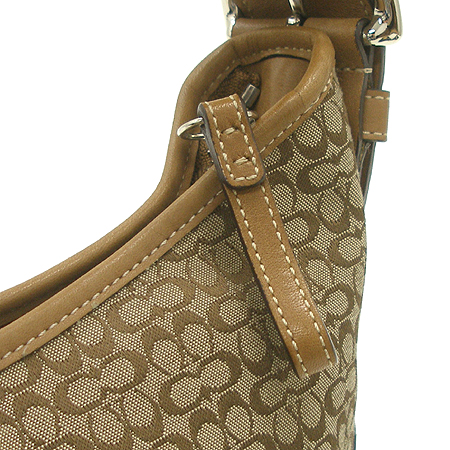 Coach(��ġ) �ñ׳��� �к긯 ����� �̹���4 - ���̺��� �߰���ǰ