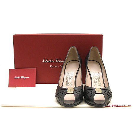 Ferragamo(��󰡸�) FM301095 RIBES(������) ������ ������ ���� [�б�������] �̹���2 - ���̺��� �߰���ǰ