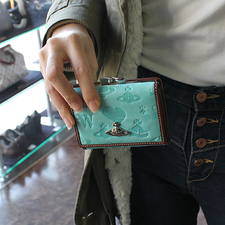 Vivienne_Westwood (���ȿ���Ʈ���) ����Ʈ�׸� �ΰ� ������ ������ [��������] �̹���6 - ���̺��� �߰���ǰ