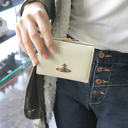 Vivienne_Westwood(���ȿ���Ʈ���) �� ������ ����ΰ� ������ [��������] �̹���6 - ���̺��� �߰���ǰ