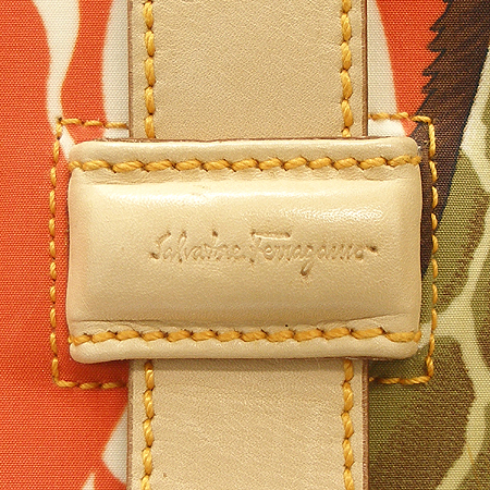 Ferragamo(��󰡸�) 21 6456 ������ ����� �̹���4 - ���̺��� �߰���ǰ