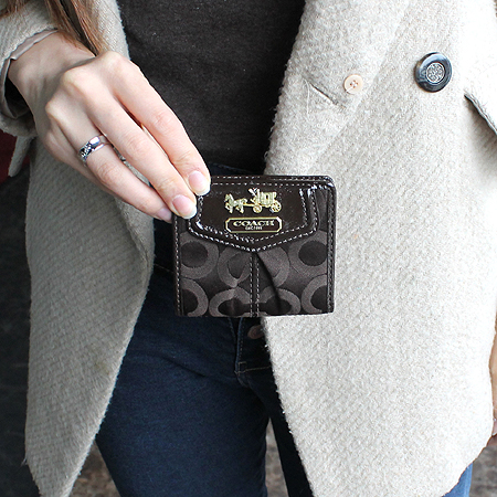 Coach(��ġ) OP ART ��ũ���� ����ΰ� ������ �̹���6 - ���̺��� �߰���ǰ