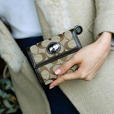Coach(��ġ) �ñ׳��� �к긯 ������ �̹���6 - ���̺��� �߰���ǰ