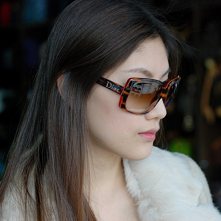 Dior(ũ����î���) 60'S 1 �����ĵ� ���۶� �̹���6 - ���̺��� �߰���ǰ