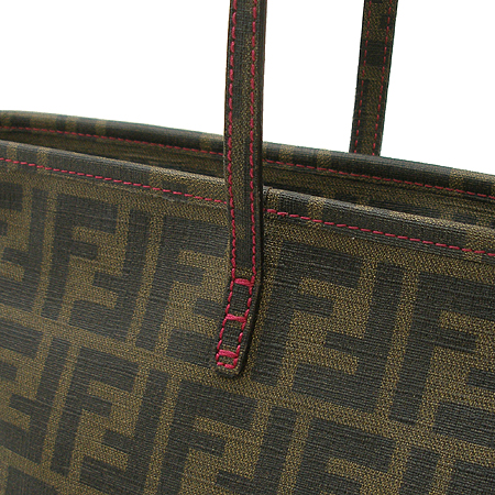 Fendi(���) 8BH185 FF �ΰ� ��ī ���� ����� �̹���3 - ���̺��� �߰���ǰ