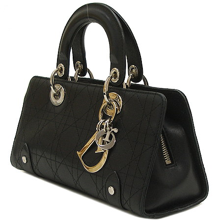 Dior(ũ����î���) ���� ����Ų ��� ��Ʈ�� �̹���3 - ���̺��� �߰���ǰ