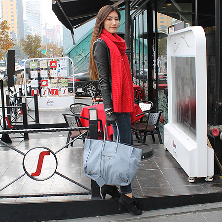 Balenciaga(�߷��þư�) 266398 ���ǿ��� �ϵ� ��Ų ��Ʈ�� �̹���5 - ���̺��� �߰���ǰ