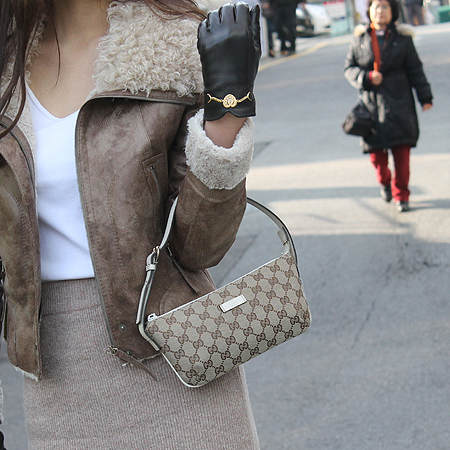 Gucci(����) 190393 GG�ΰ� �𰡵� ���̺������� �Ŀ�ġ ����� [��������] �̹���6 - ���̺��� �߰���ǰ