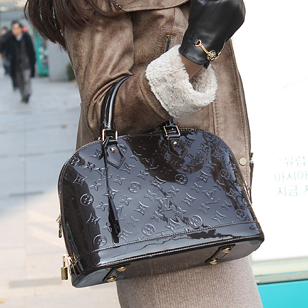 Louis Vuitton(���̺���) M91611 ���׷� ������ �˸� ��Ʈ�� �̹���6 - ���̺��� �߰���ǰ
