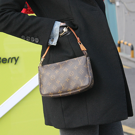 Louis Vuitton(���̺���) M51980 ���׷� ĵ���� ����Ʈ �׼��縮 �Ŀ�ġ ����� �̹���6 - ���̺��� �߰���ǰ