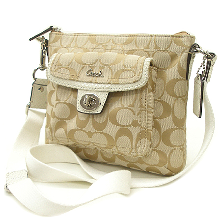 Coach(��ġ) 45026 �ñ׳��� ������ ũ�ν��� [��������] �̹���3 - ���̺��� �߰���ǰ