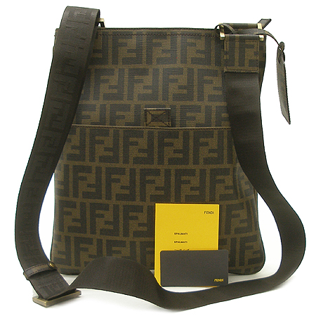 Fendi(���) 7VA207 FF �ΰ� ��ī PVC ũ�ν��� �̹���2 - ���̺��� �߰���ǰ