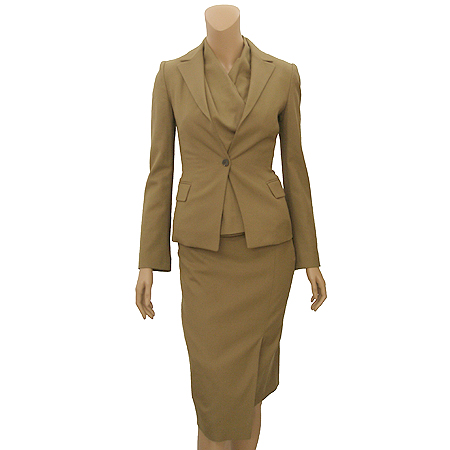 ������  ����