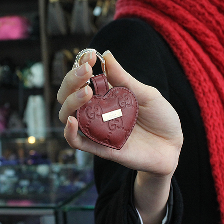 Gucci(����) 199915 GG �ΰ� �ø� ���� ��Ʈ ŰȦ�� �̹���4 - ���̺��� �߰���ǰ