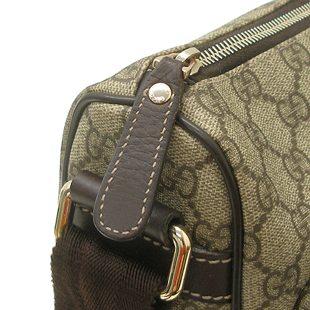Gucci(����) 246881 GG �ΰ� PVC �� ���� �޽��� ũ�ν��� [��������] �̹���4 - ���̺��� �߰���ǰ