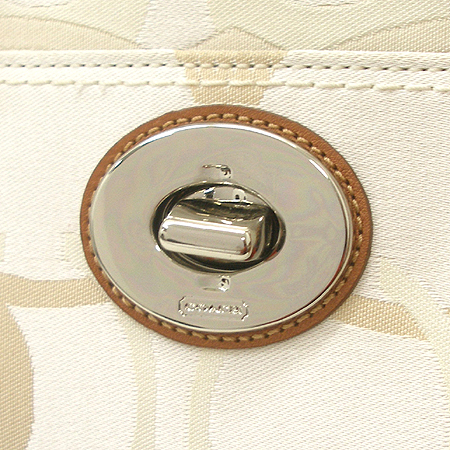 Coach(��ġ) �ñ׳�ó �ڰ��� ����� �̹���3 - ���̺��� �߰���ǰ