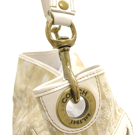 Coach(��ġ) �ñ׳�ó �ڰ��� ����� �̹���4 - ���̺��� �߰���ǰ