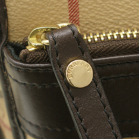 Burberry(������) �� Ŭ���� �� ���� ũ�ν��� [��������] �̹���4 - ���̺��� �߰���ǰ