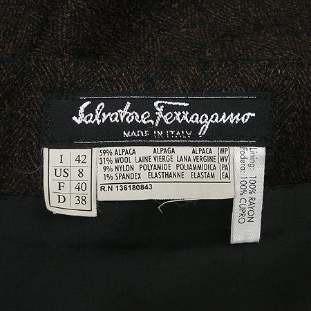 Ferragamo(��󰡸�) ��ĿƮ �̹���3 - ���̺��� �߰���ǰ