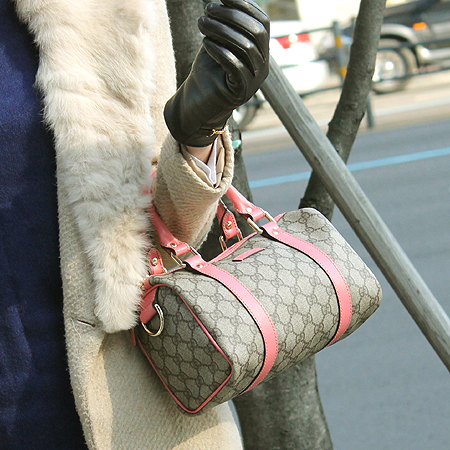Gucci(����) 193604 GG�ΰ� PVC ��ũ �̴� ������ ��Ʈ�� [��������] �̹���6 - ���̺��� �߰���ǰ