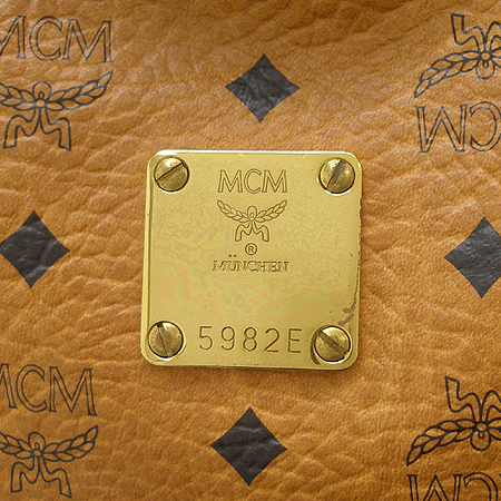 MCM(������) ���� �ΰ� ��� ���佺 ũ�ν��� �̹���3 - ���̺��� �߰���ǰ
