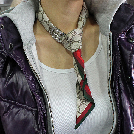 Gucci(����) GG ���� �ΰ� ��� 100% ��ũ ��ī�� �̹���5 - ���̺��� �߰���ǰ