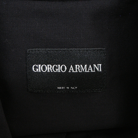 GIORGIO ARMANI(�������� �Ƹ�����) ���� �̹���4 - ���̺��� �߰���ǰ