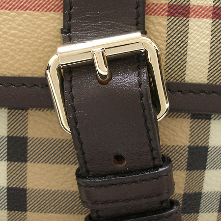 Burberry(������) �� Ŭ���� üũ �� ���� ũ�ν��� �̹���4 - ���̺��� �߰���ǰ