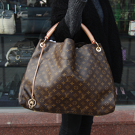 Louis Vuitton(���̺���) M40259 ���׷� ĵ���� ��ġ GM ����� [�б�������] �̹���6 - ���̺��� �߰���ǰ