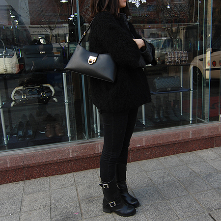 Ferragamo(��󰡸�) 21 2750 �������� ���� ��ġ�Ϸΰ� ����� �̹���6 - ���̺��� �߰���ǰ