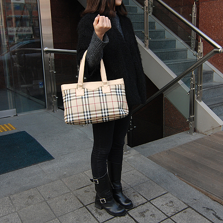 Burberry(������) PVC Ŭ���� üũ ��Ʈ�� �̹���6 - ���̺��� �߰���ǰ