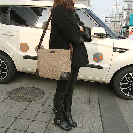 Gucci(����) 110054 GG�ΰ� �к긯 ũ�ν��� [�б�������] �̹���6 - ���̺��� �߰���ǰ