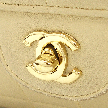 Chanel() ڹ  ü  ̹4 - ̺ ߰ǰ