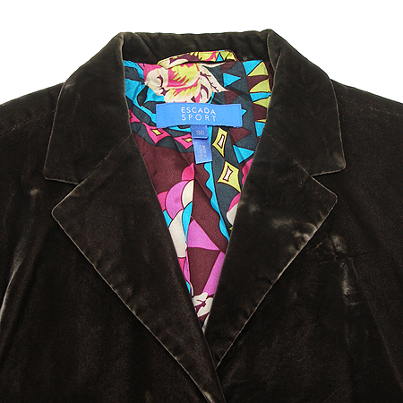 Escada(�������) ���� �̹���2 - ���̺��� �߰���ǰ