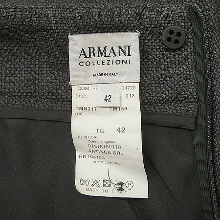 Armani COLLEZIONI(�Ƹ����� �÷�������) ��ĿƮ �̹���4 - ���̺��� �߰���ǰ