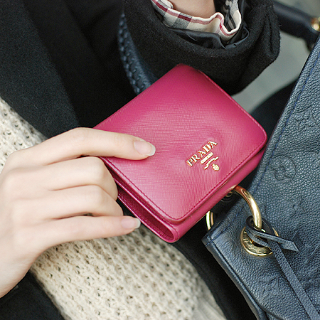 Prada(�����) ���� �ΰ� ��� ���ǾƳ� 3�� ������ [�б�����������2ȣ��] �̹���6 - ���̺��� �߰���ǰ