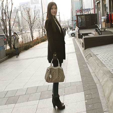 Gucci(����) 211944 GG �ΰ� �ڰ��� ��Ű ����� �̹���5 - ���̺��� �߰���ǰ