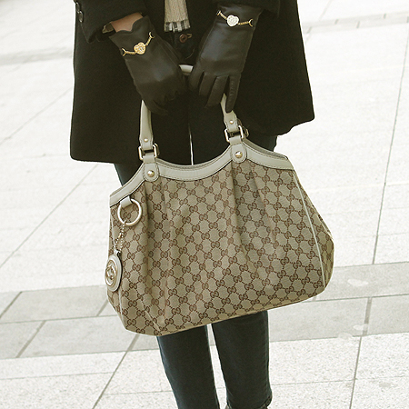 Gucci(����) 211944 GG �ΰ� �ڰ��� ��Ű ����� �̹���6 - ���̺��� �߰���ǰ