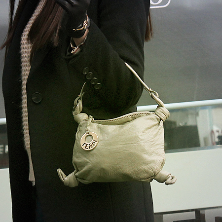 Fendi(���) ���� �Ŀ�ġ ��Ʈ�� �̹���6 - ���̺��� �߰���ǰ