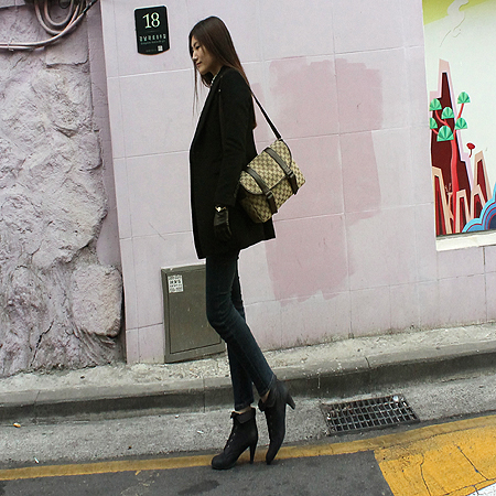 Gucci(����) 145859 �𰡵� �޽��� ũ�ν��� �̹���5 - ���̺��� �߰���ǰ