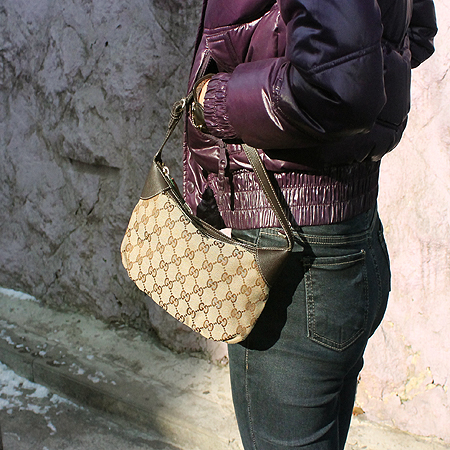 Gucci(����) 224093 GG�ΰ� �ڰ��� �Ŀ�ġ ����� [��������] �̹���6 - ���̺��� �߰���ǰ