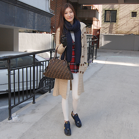 Fendi(���) 8BN162 FF�ΰ� ��ī �к긯 ���� ���� ȥ�� ��Ʈ�� �̹���6 - ���̺��� �߰���ǰ