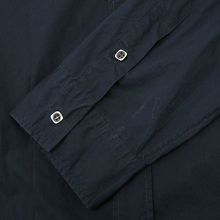 Armani(�Ƹ�����) ���� �̹���3 - ���̺��� �߰���ǰ
