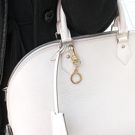 Louis Vuitton(���̺���) M62694 ��� ��Ʈ ŰȦ�� �̹���4 - ���̺��� �߰���ǰ