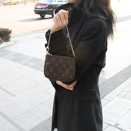 Louis Vuitton(���̺���) M58009 ���׷� ĵ���� �̴� ����Ʈ �׼����� �Ŀ�ġ�� �̹���5 - ���̺��� �߰���ǰ