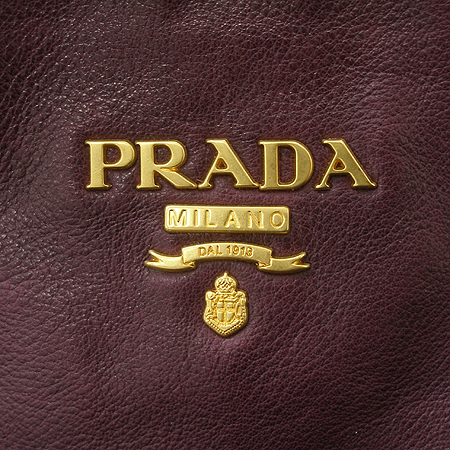 Prada(�����) BN1713 SOFT CALF (�۾�������) ���� �ΰ� ��� ��Ʈ�� + �����Ʈ�� [�б�����������2ȣ��] �̹���3 - ���̺��� �߰���ǰ