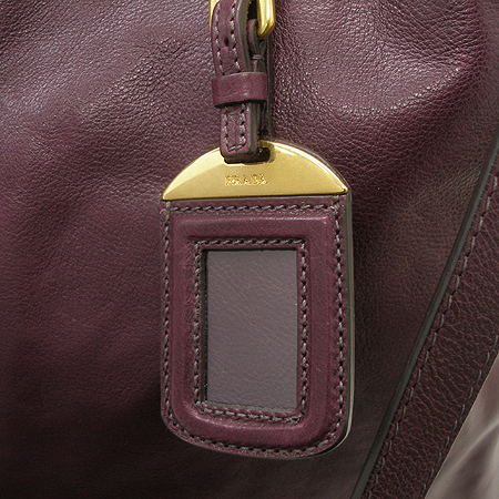 Prada(�����) BN1713 SOFT CALF (�۾�������) ���� �ΰ� ��� ��Ʈ�� + �����Ʈ�� [�б�����������2ȣ��] �̹���4 - ���̺��� �߰���ǰ