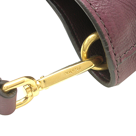 Prada(�����) BN1713 SOFT CALF (�۾�������) ���� �ΰ� ��� ��Ʈ�� + �����Ʈ�� [�б�����������2ȣ��] �̹���5 - ���̺��� �߰���ǰ